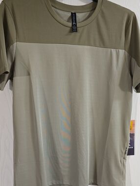 Kyodan Men’s Two-Tone Olive Green Short Sleeve Crew Tee